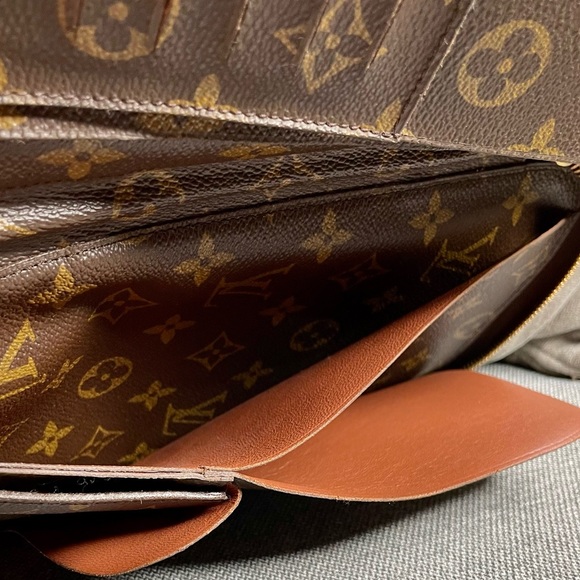 Rare & Discontinued! Louis Vuitton Poche Escapade Monogram Travel Organizer - Picture 9 of 16
